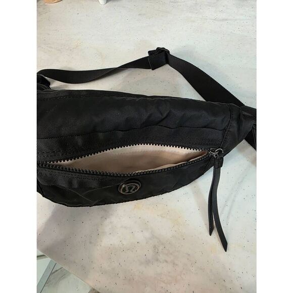 Lululemon All Night Festival Bag Black - Picture 5 of 10